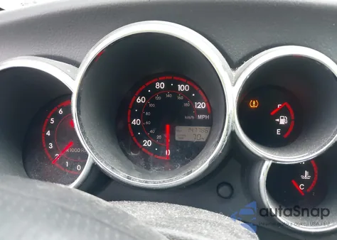 2006 Toyota Matrix Xr from USA, damaged, VIN 2T1LR32E96C558909